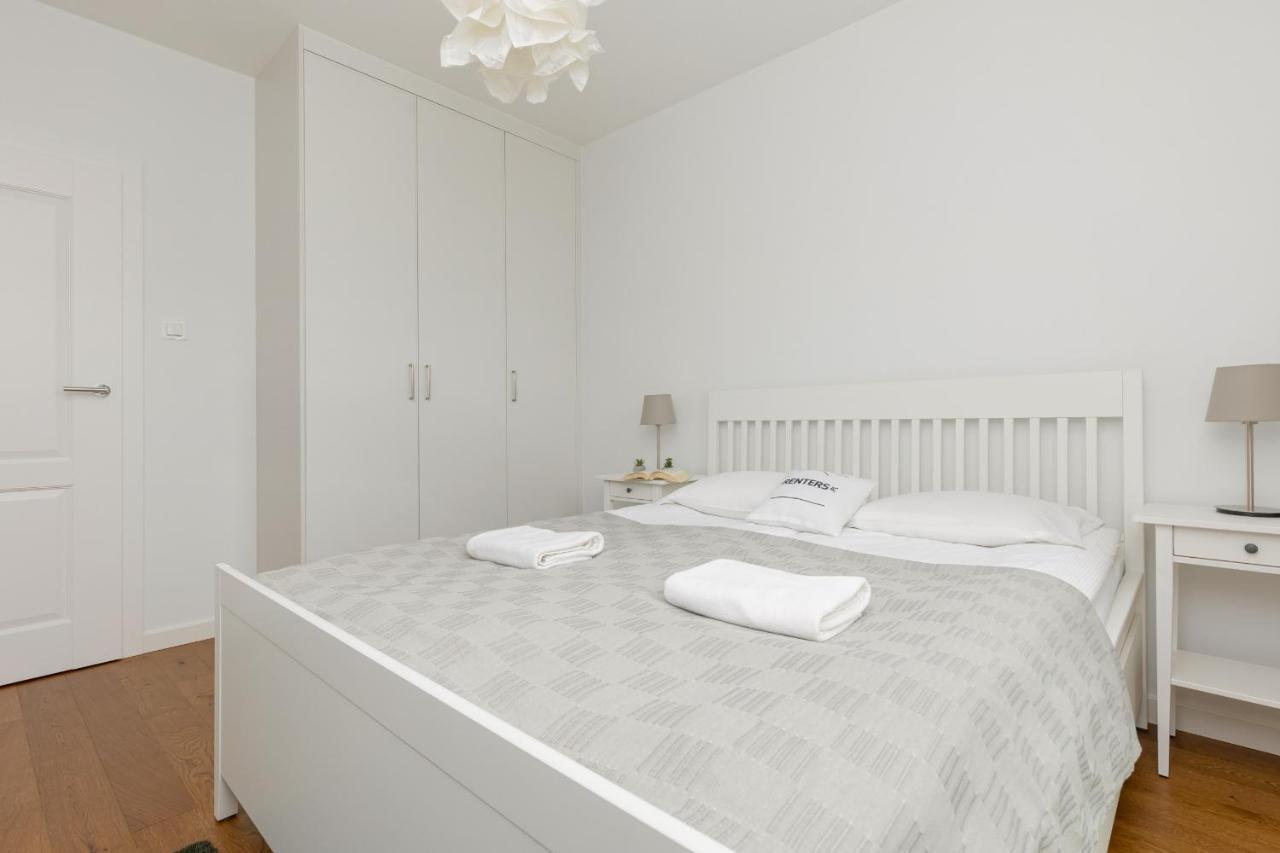 Modern Stalowa 2 Bedrooms & Parking By Renters * Warschau